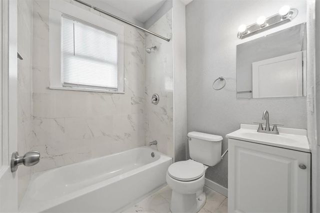 2445 Wabash Avenue, Kansas City, MO 64127