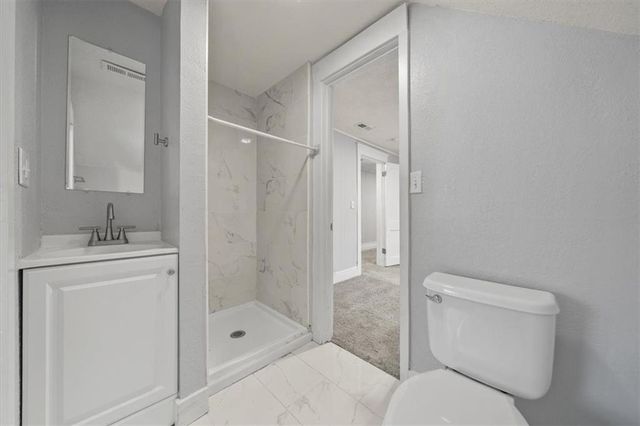 2445 Wabash Avenue, Kansas City, MO 64127