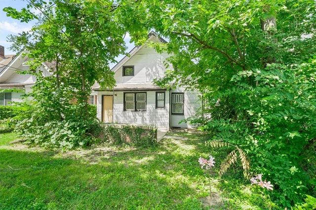 2445 Wabash Avenue, Kansas City, MO 64127