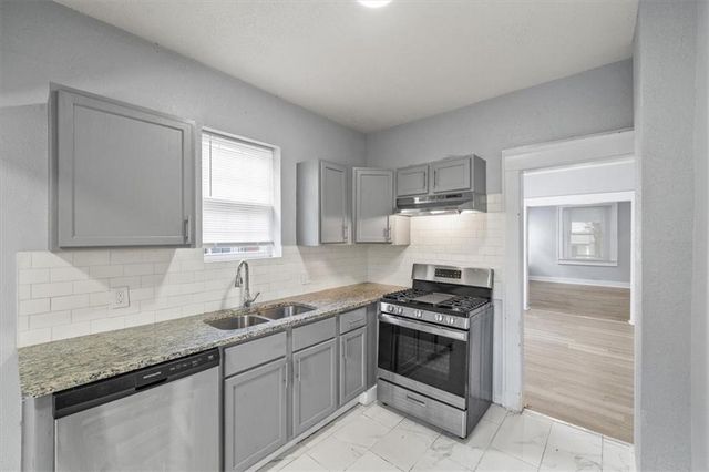 2445 Wabash Avenue, Kansas City, MO 64127