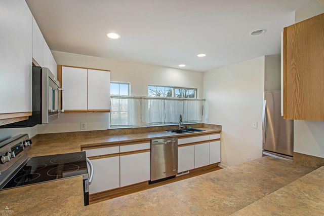 16832 Kensington Drive, Macomb, MI 48044