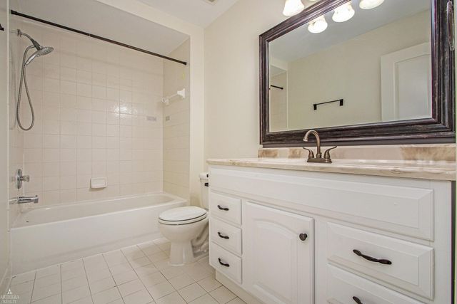 16832 Kensington Drive, Macomb, MI 48044