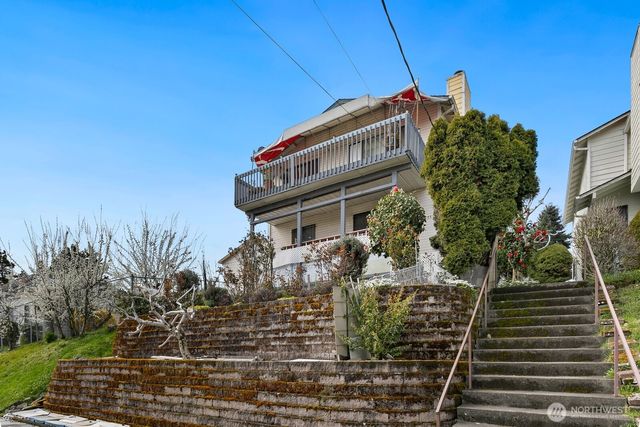 5233 33rd Avenue S, Seattle, WA 98118