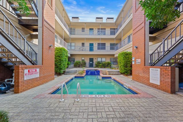 106 E 30th ST 308, Austin, TX 78705