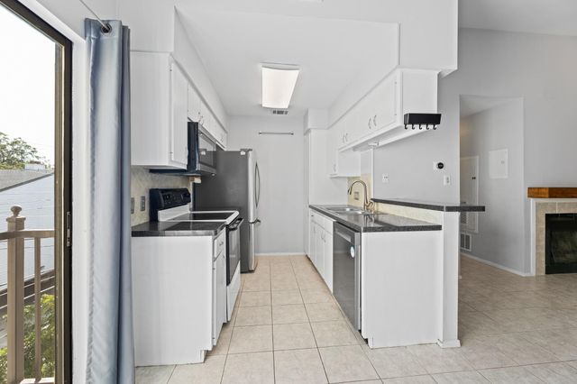 106 E 30th ST 308, Austin, TX 78705