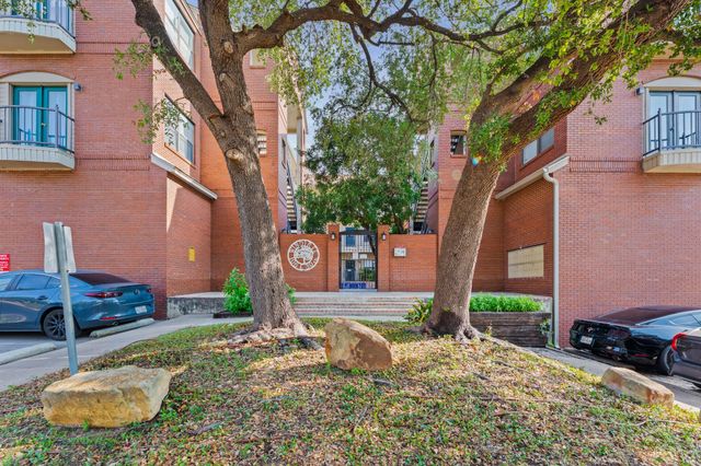 106 E 30th ST 308, Austin, TX 78705
