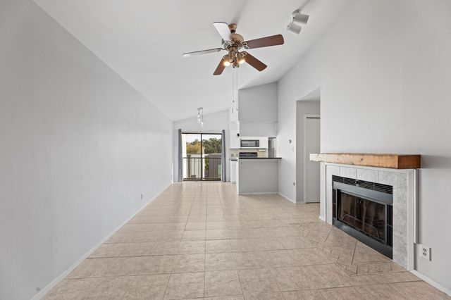 106 E 30th ST 308, Austin, TX 78705