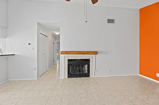 106 E 30th ST 308, Austin, TX 78705
