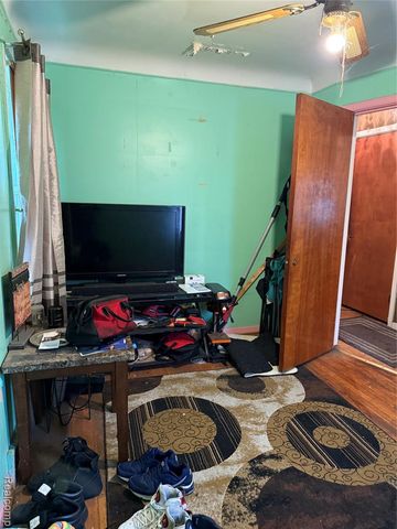 5250 Alter Road, Detroit, MI 48224