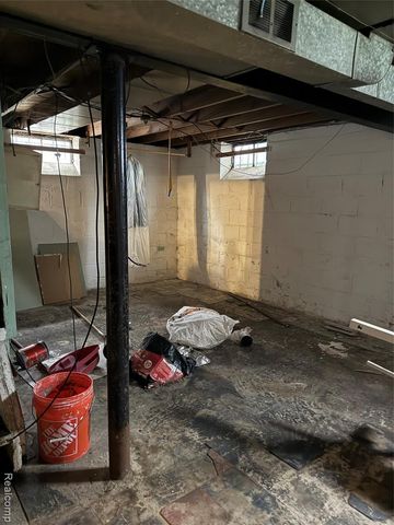 5250 Alter Road, Detroit, MI 48224