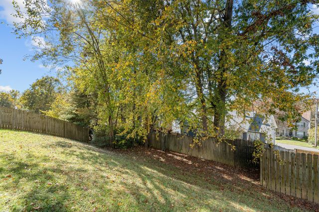 1068 Tulip Grove Rd, Hermitage, TN 37076
