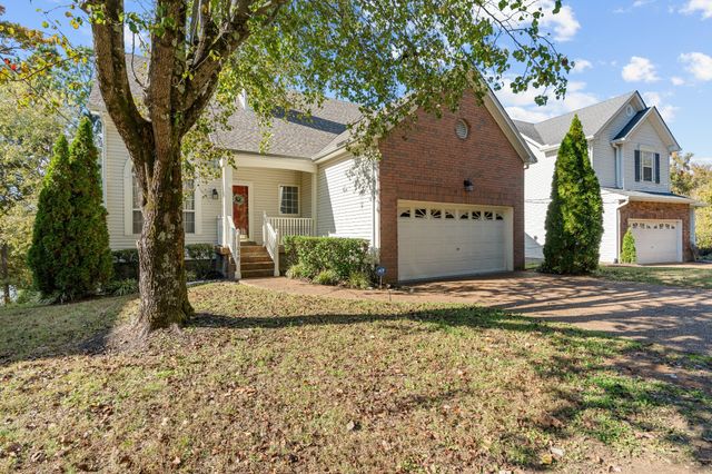 1068 Tulip Grove Rd, Hermitage, TN 37076
