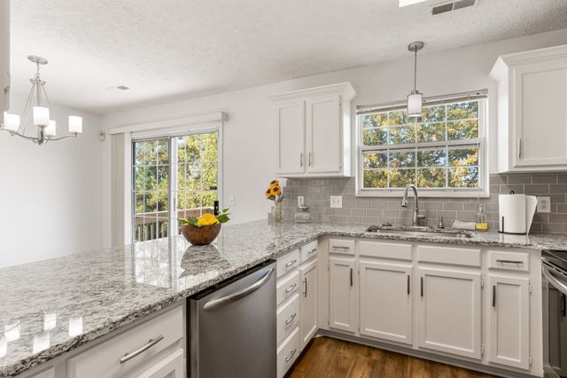1068 Tulip Grove Rd, Hermitage, TN 37076