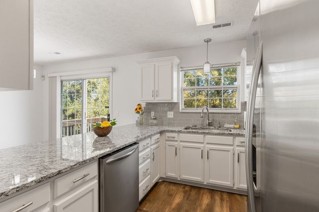 1068 Tulip Grove Rd, Hermitage, TN 37076