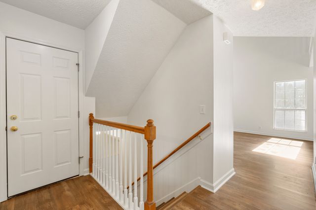 1068 Tulip Grove Rd, Hermitage, TN 37076