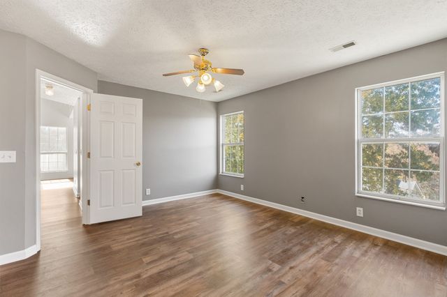 1068 Tulip Grove Rd, Hermitage, TN 37076