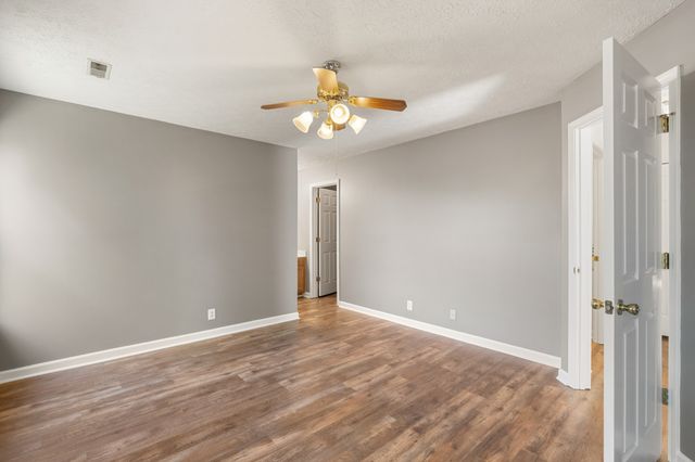 1068 Tulip Grove Rd, Hermitage, TN 37076