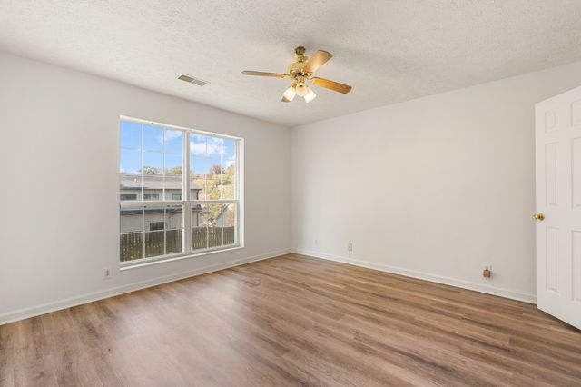 1068 Tulip Grove Rd, Hermitage, TN 37076