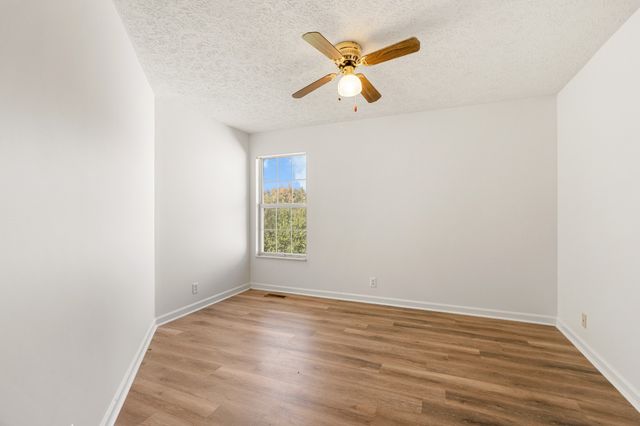 1068 Tulip Grove Rd, Hermitage, TN 37076