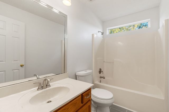 1068 Tulip Grove Rd, Hermitage, TN 37076