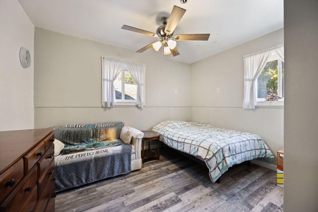 560 Hwy 243, Gravel Switch, KY 40328