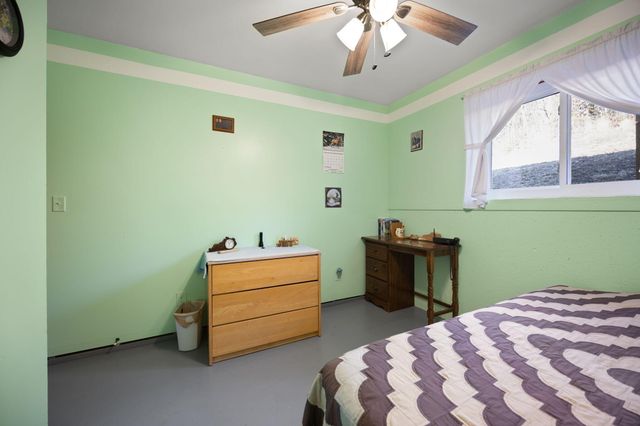 560 Hwy 243, Gravel Switch, KY 40328