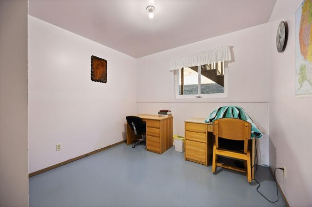 560 Hwy 243, Gravel Switch, KY 40328