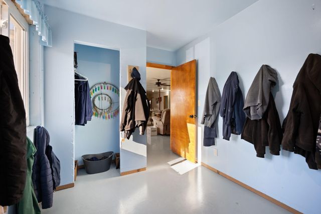 560 Hwy 243, Gravel Switch, KY 40328