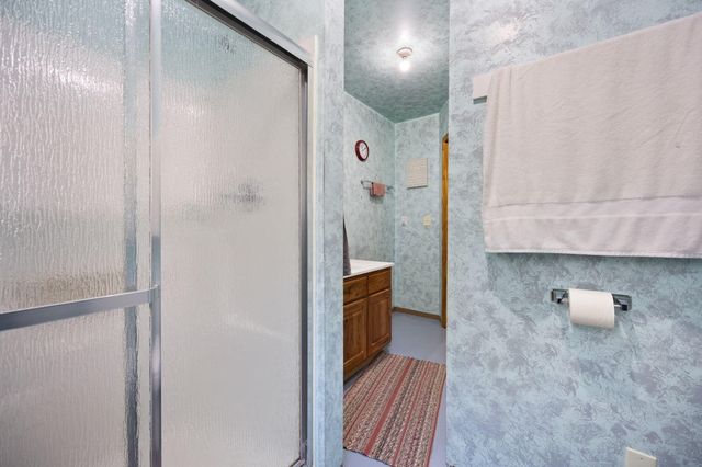 560 Hwy 243, Gravel Switch, KY 40328