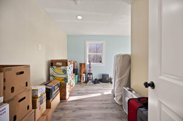 560 Hwy 243, Gravel Switch, KY 40328