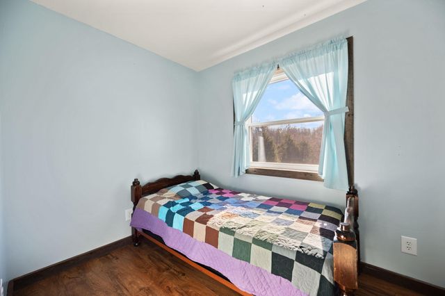 560 Hwy 243, Gravel Switch, KY 40328