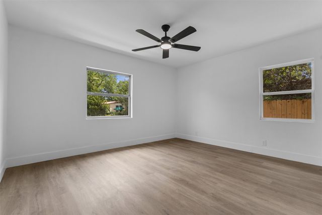 2938 Hillglenn Road, Dallas, TX 75228