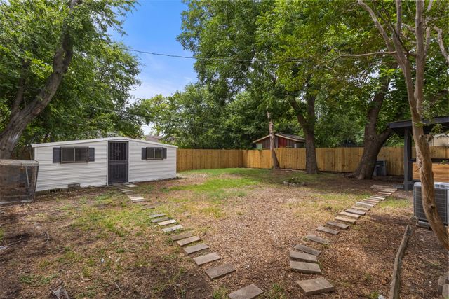 2938 Hillglenn Road, Dallas, TX 75228