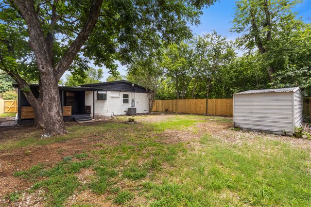 2938 Hillglenn Road, Dallas, TX 75228