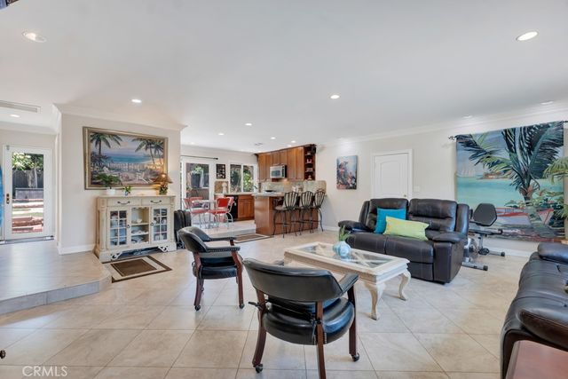 13600 Norris Avenue, Sylmar, CA 91342