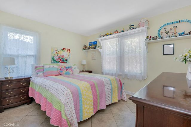 13600 Norris Avenue, Sylmar, CA 91342