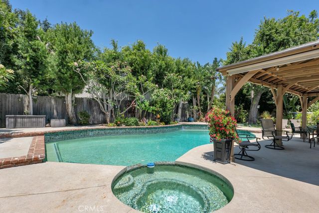 13600 Norris Avenue, Sylmar, CA 91342