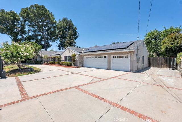 13600 Norris Avenue, Sylmar, CA 91342