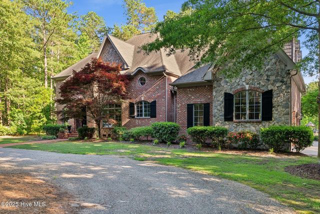 9409 Mcqueen Road, Laurinburg, NC 28352