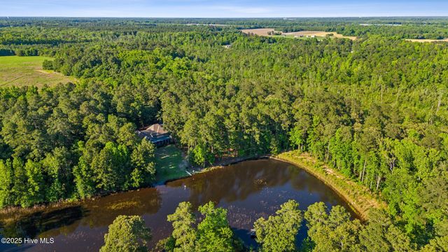 9409 Mcqueen Road, Laurinburg, NC 28352