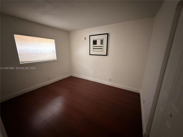 4061 N Dixie Hwy 1, Oakland Park, FL 33334