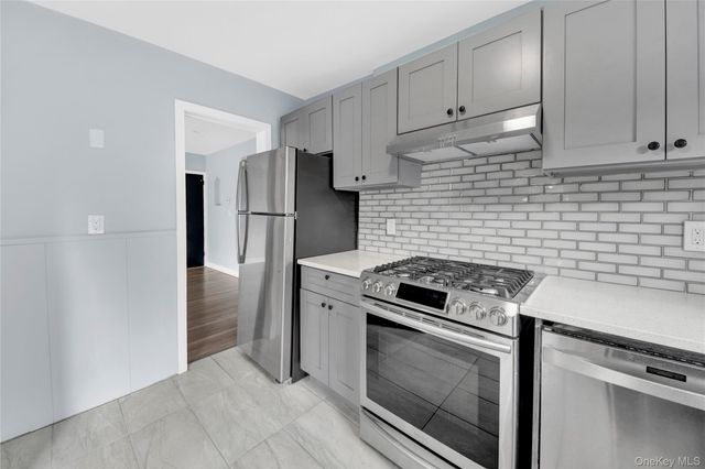 28 Crestmont Avenue, Yonkers, NY 10704