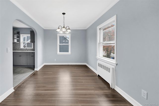 28 Crestmont Avenue, Yonkers, NY 10704