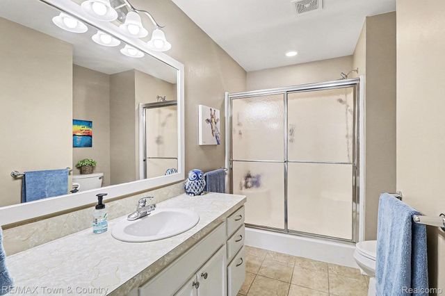 7241 Kings Way, Flushing Charter Township, MI 48433