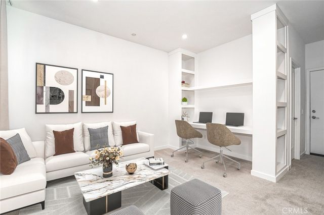 337 Placemark, Irvine, CA 92614