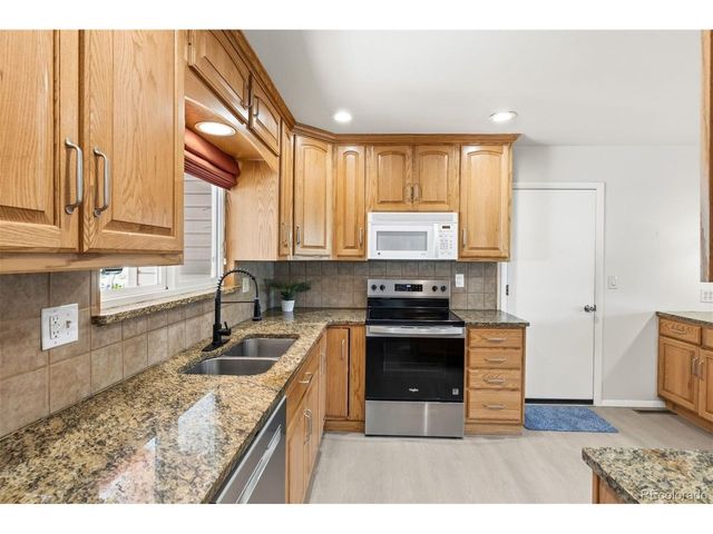 1311 Acacia Dr, Colorado Springs, CO 80907
