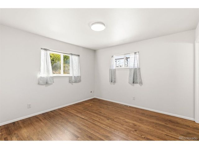 1311 Acacia Dr, Colorado Springs, CO 80907