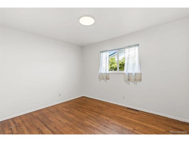 1311 Acacia Dr, Colorado Springs, CO 80907