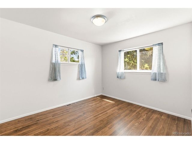 1311 Acacia Dr, Colorado Springs, CO 80907