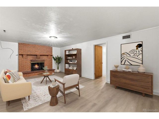 1311 Acacia Dr, Colorado Springs, CO 80907